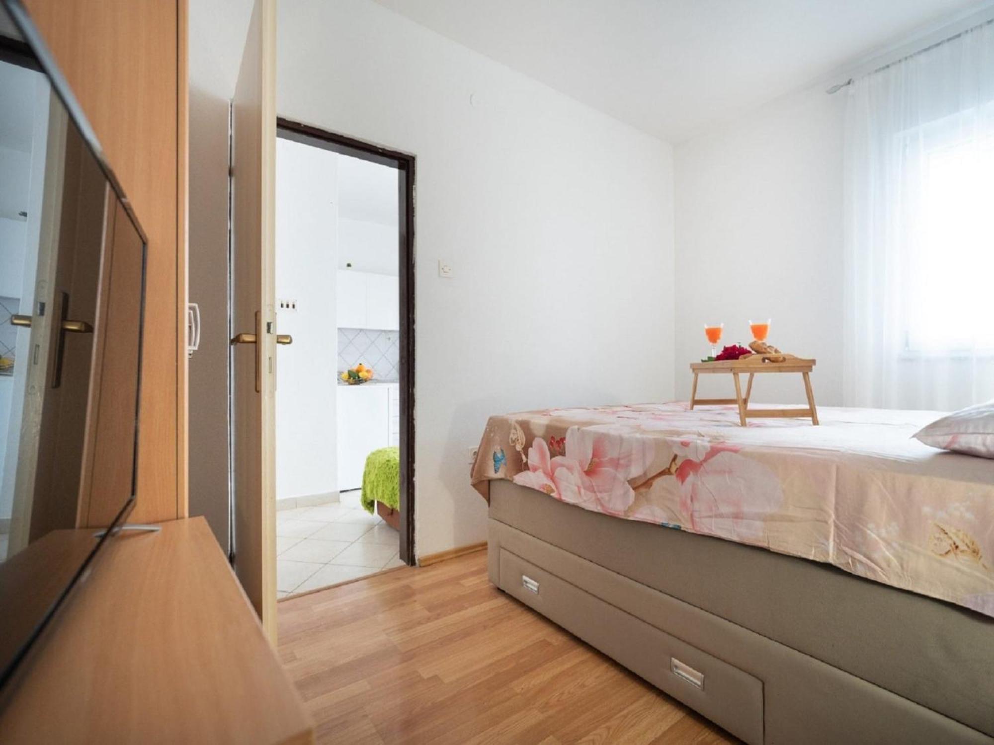 Apartments Milic - One Bedroom Apartment With Sea View And Terrace Gornji Karin Exteriör bild
